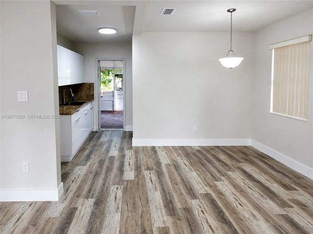 3 of 14 - 740 Nw 130th Street, North Miami, FL