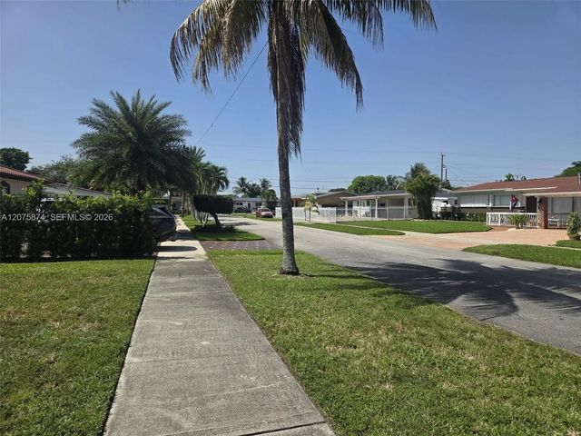 4 of 13 - 4601 W 9th Avenue, Hialeah, FL
