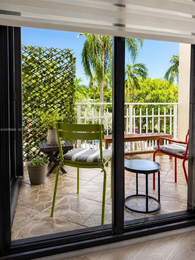 3 of 17 - 4000 Towerside Terrace #304, Miami, FL