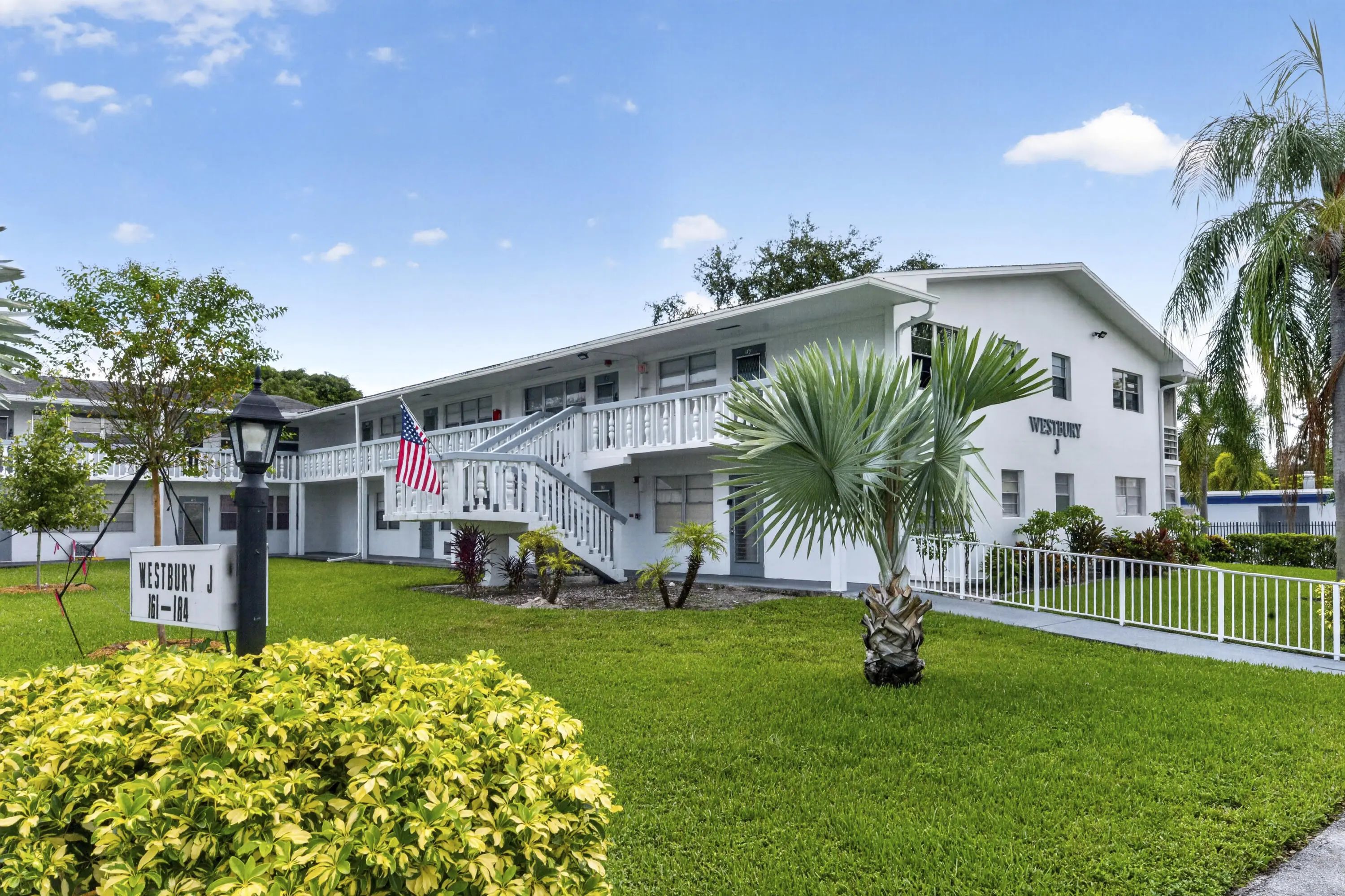 169 Westbury J #169, Deerfield Beach