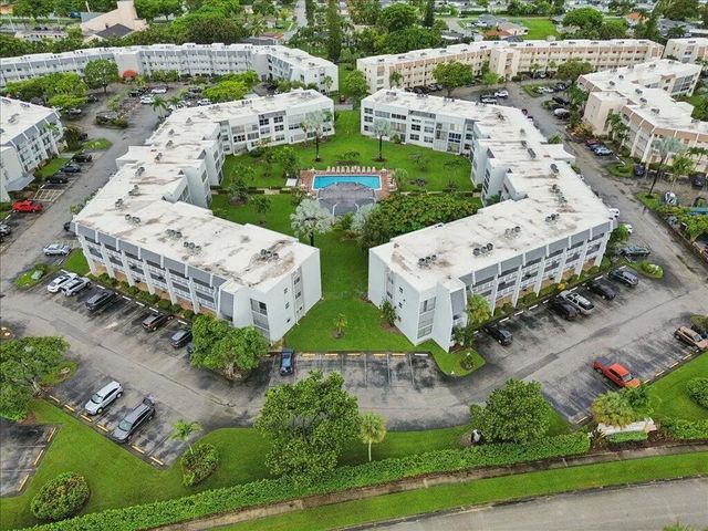 5 of 23 - 6600 Royal Palm Boulevard #215b, Margate, FL