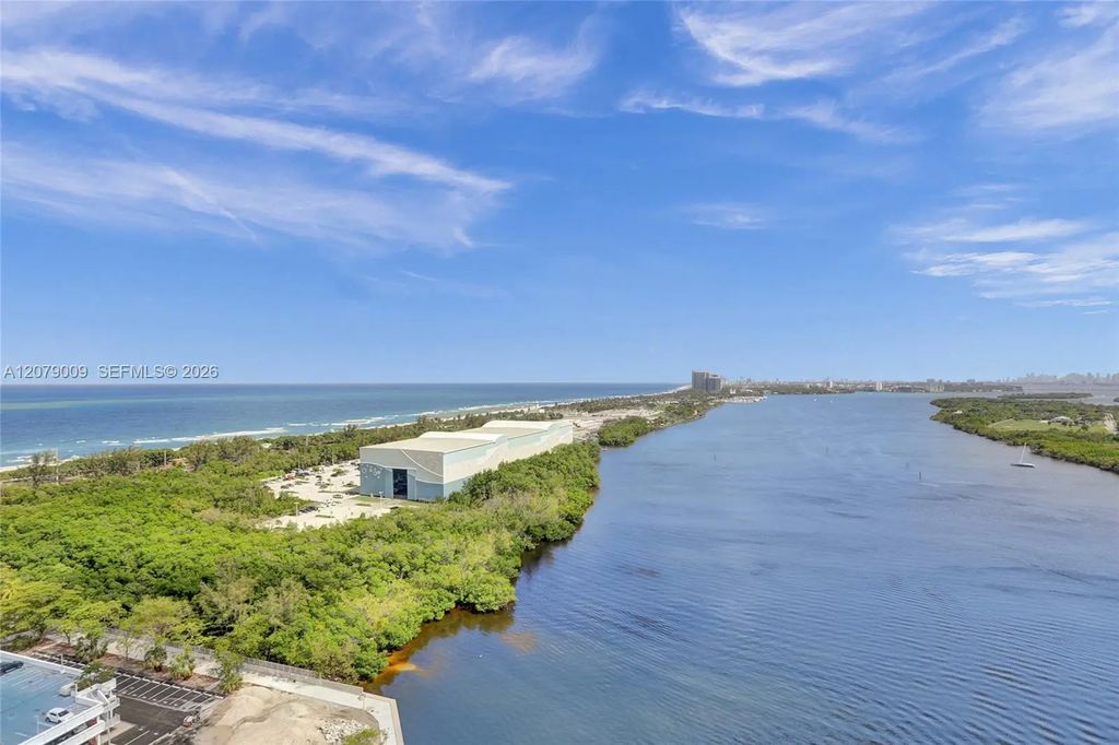 300 Bayview Drive #ph10, Sunny Isles Beach