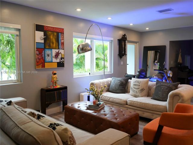 5 of 45 - 12015 Ne 10 Avenue, Biscayne Park, FL