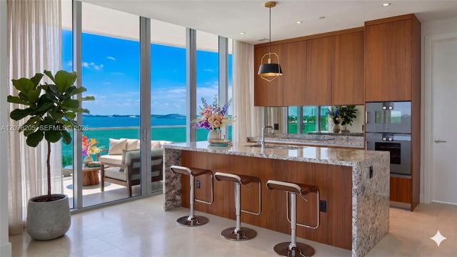 4 of 19 - 175 Se 25th Road #504, Miami, FL