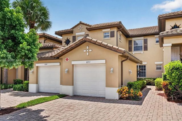8351 Nw 128th Lane #22-b, Parkland