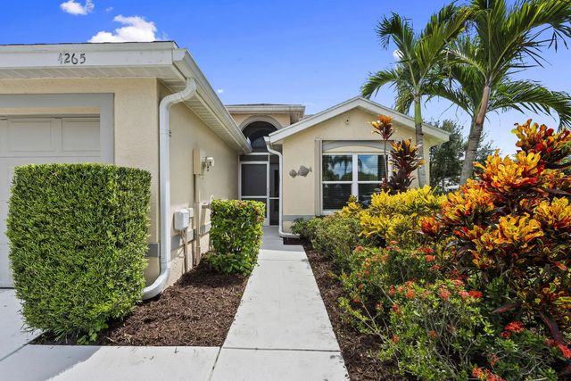 2 of 39 - 4265 Se Brittney Circle, Port St. Lucie, FL