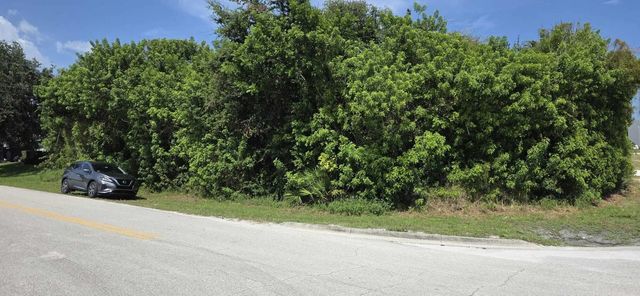 2 of 3 - 1330 4th Avenue Sw, Vero Beach, FL