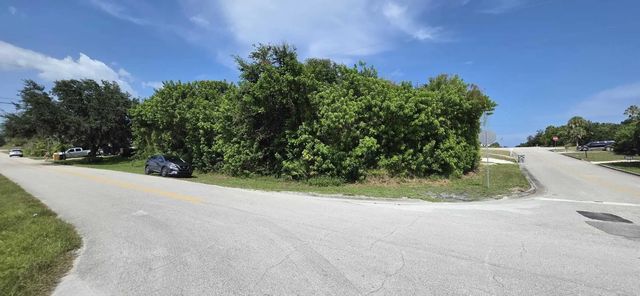 3 of 3 - 1330 4th Avenue Sw, Vero Beach, FL