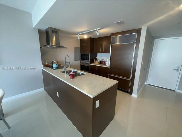 5 of 13 - 495 Brickell Avenue, Miami, FL