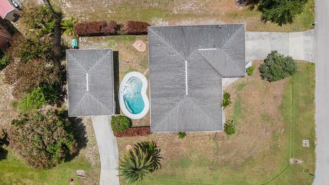 403 Sw Cahoon Court, Port St. Lucie