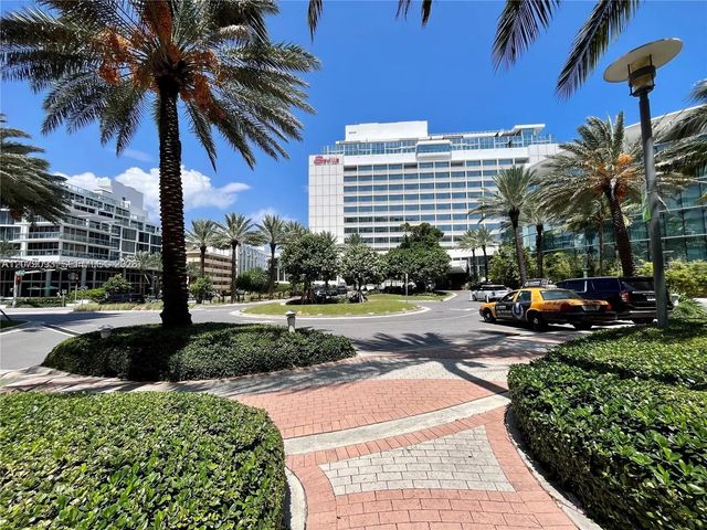 4 of 14 - 2899 Collins Avenue #544, Miami Beach, FL