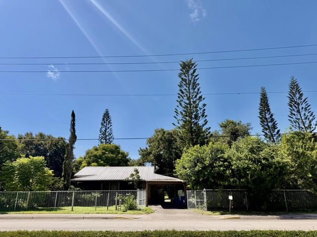 4 of 6 - 304 Se 4th Street, Okeechobee, FL