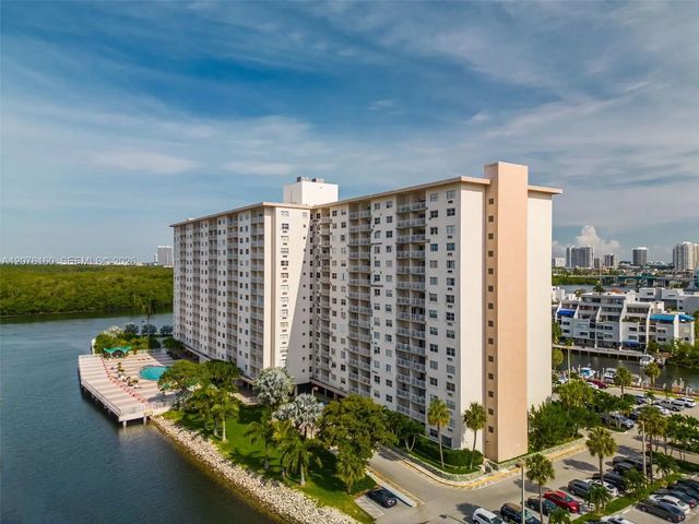 400 Kings Point Drive #822-23, Sunny Isles Beach