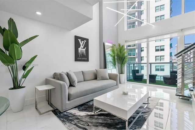 2 of 46 - 41 Se 5th Street #1111, Miami, FL