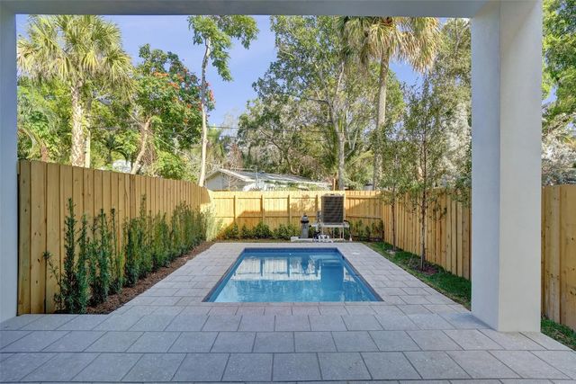 3 of 60 - 606 Sw 7th Avenue, Fort Lauderdale, FL