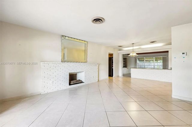 5 of 39 - 3121 Hollywood Boulevard, Hollywood, FL