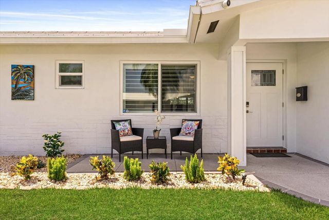 4 of 31 - 2390 Sw 14th Avenue, Boynton Beach, FL