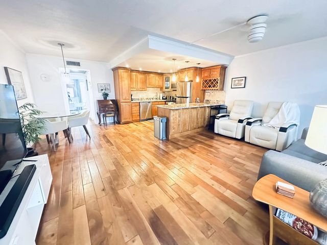 4 of 61 - 1080 Harwood F, Deerfield Beach, FL