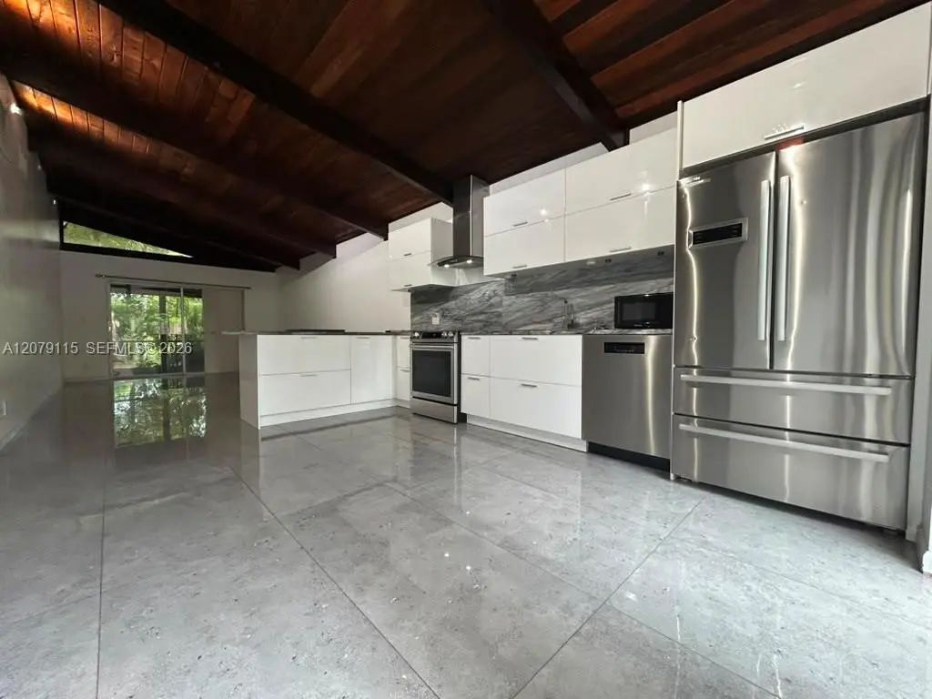 112 Fox Road #2-50, Hollywood