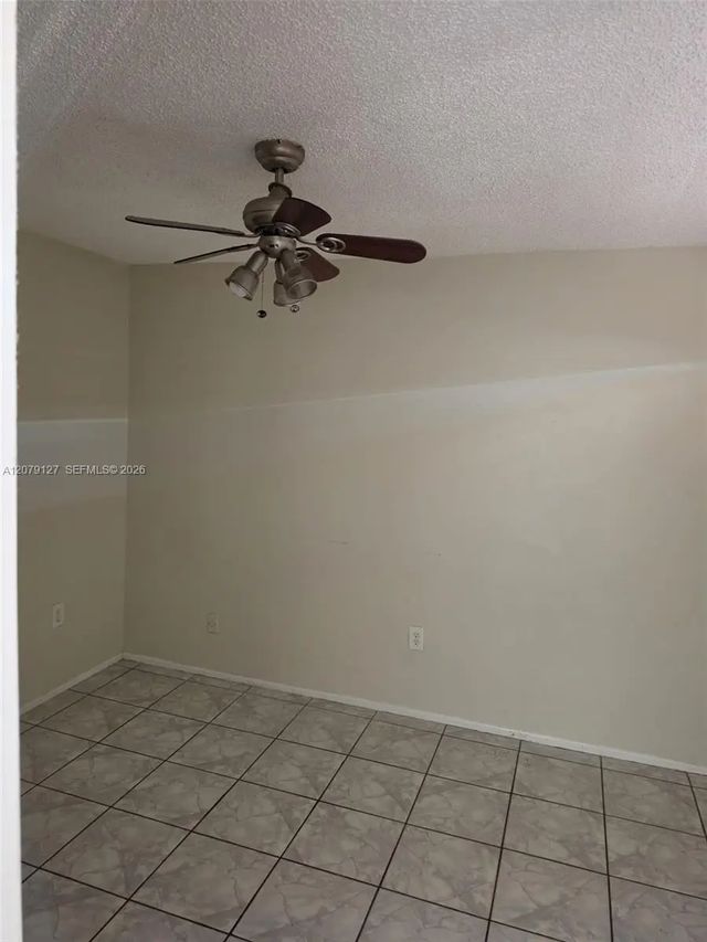 2 of 4 - 19715 Sw 114th Avenue #356-12, Miami, FL
