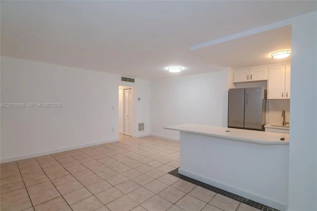 2 of 32 - 921 Jefferson Avenue #3c, Miami Beach, FL
