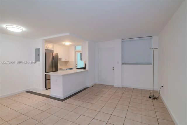 4 of 32 - 921 Jefferson Avenue #3c, Miami Beach, FL