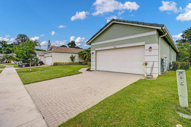 3 of 34 - 734 Sw Rocky Bayou Terrace, Port St. Lucie, FL