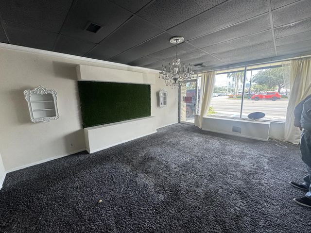 4 of 7 - 109 E Sunrise Boulevard, Fort Lauderdale, FL
