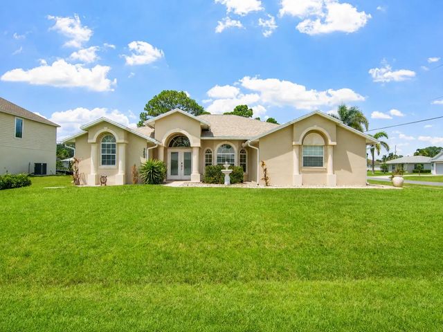 3402 Sw Edo Street, Port St. Lucie