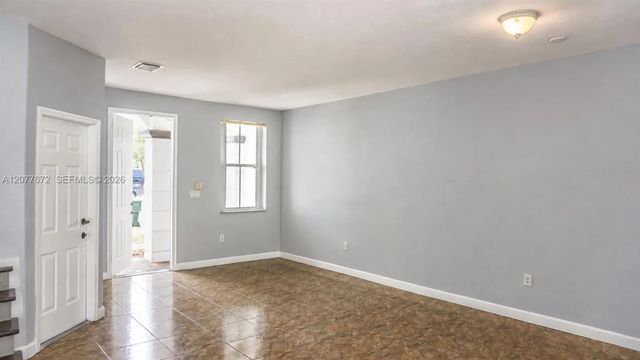 5 of 30 - 7616 Nw 114th Path, Doral, FL