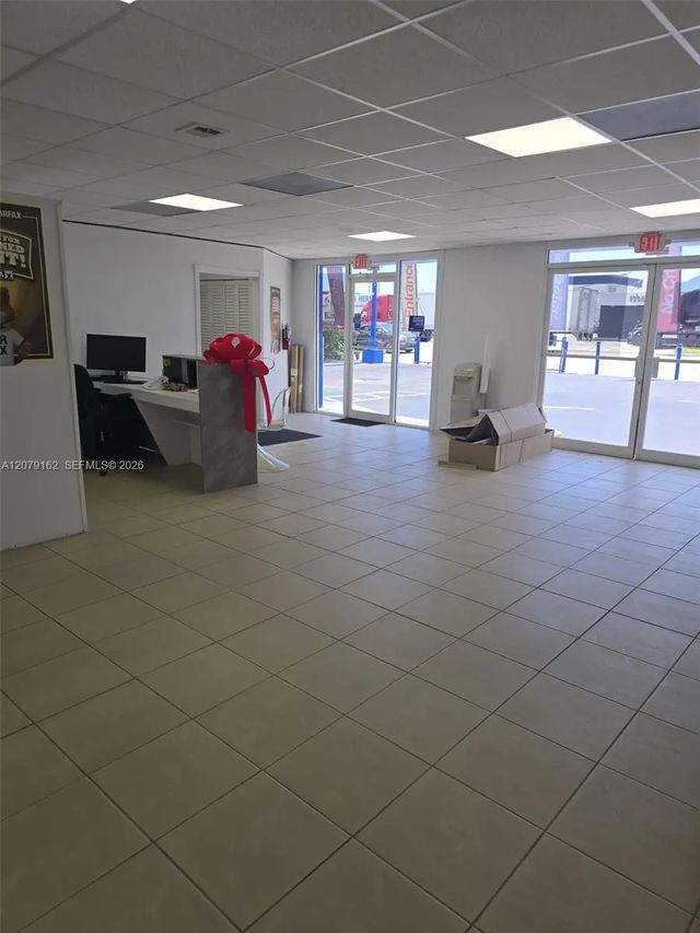 4 of 6 - 4010 E 8th Avenue, Hialeah, FL