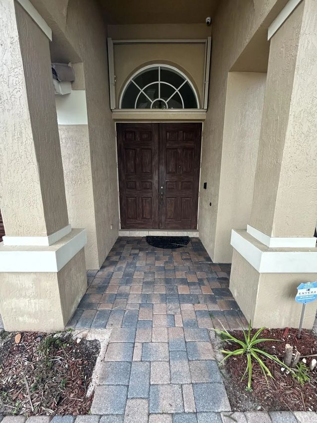 2 of 44 - 3804 Victoria Road, West Palm Beach, FL