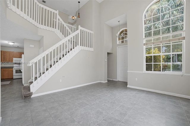 5 of 28 - 1218 Oakwater Drive, Royal Palm Beach, FL