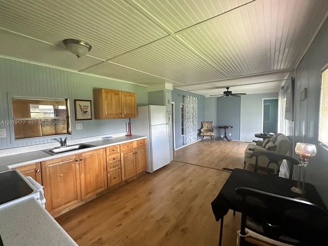 5 of 15 - 4046 67th Lane, Riviera Beach, FL