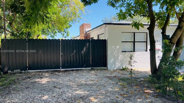 4 of 44 - 841 S 24th Avenue, Hollywood, FL