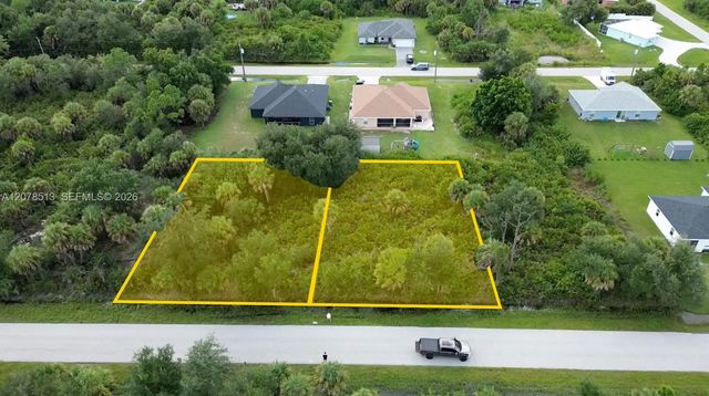 7121-7129 Princeton Street, Port Charlotte