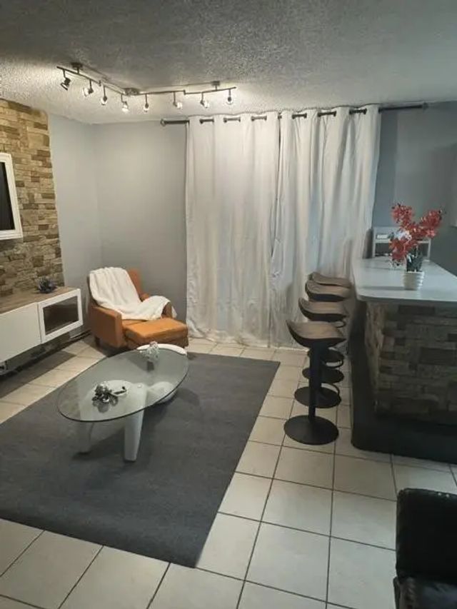 4 of 19 - 713 Collins Avenue #39, Miami Beach, FL