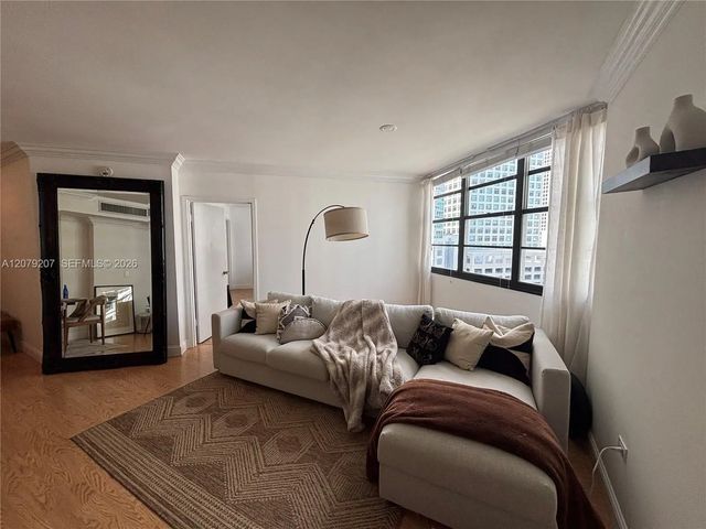 5 of 49 - 999 Brickell Bay Drive #1105, Miami, FL