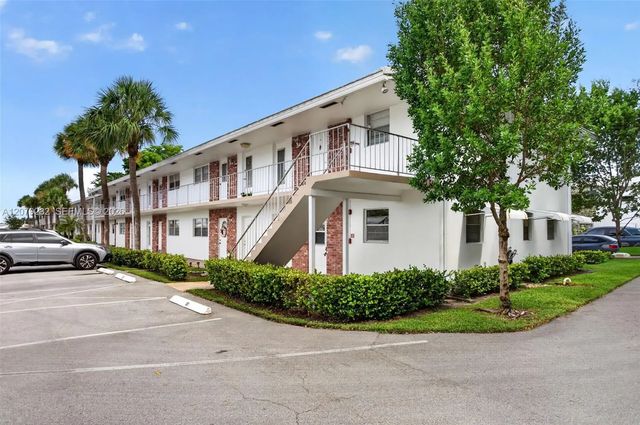2551 W Golf Boulevard #101, Pompano Beach