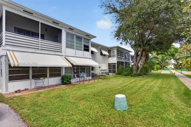 4 of 26 - 2551 W Golf Boulevard #101, Pompano Beach, FL
