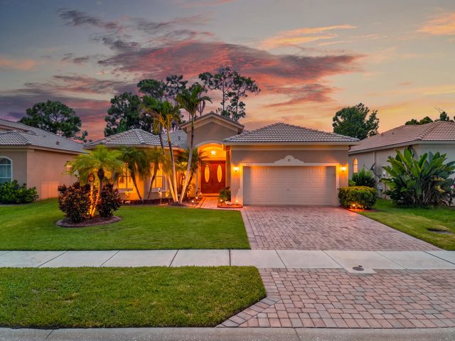 5423 Place Lake Drive, Fort Pierce