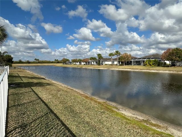 4 of 22 - 12763 Sw Vermillion Circle, Port St. Lucie, FL