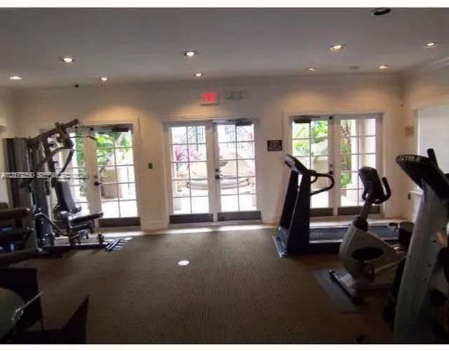 2971 Ne 185th Street #1906, Aventura