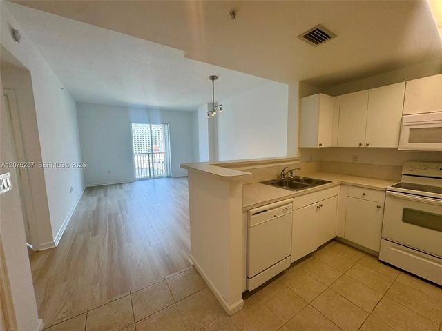 2 of 9 - 10 Aragon Avenue #1008, Coral Gables, FL
