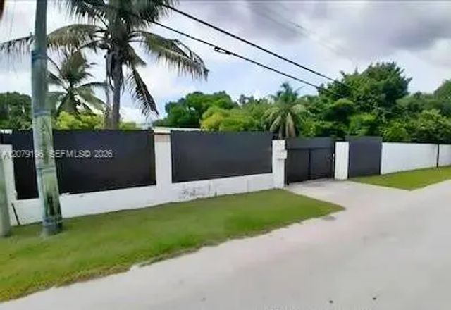 759 S Biscayne River Drive, Miami
