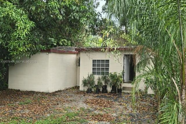 4 of 7 - 759 S Biscayne River Drive, Miami, FL