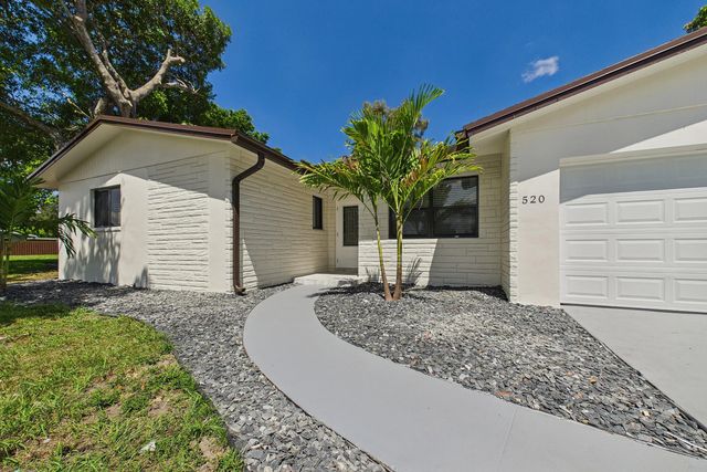 4 of 42 - 520 Nw 43rd Avenue, Plantation, FL
