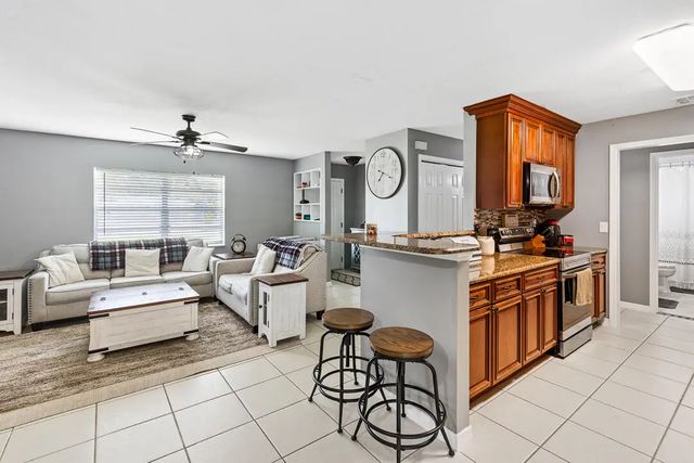 4 of 26 - 7506 Kenwood Road, Fort Pierce, FL