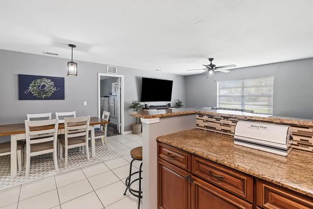 5 of 26 - 7506 Kenwood Road, Fort Pierce, FL