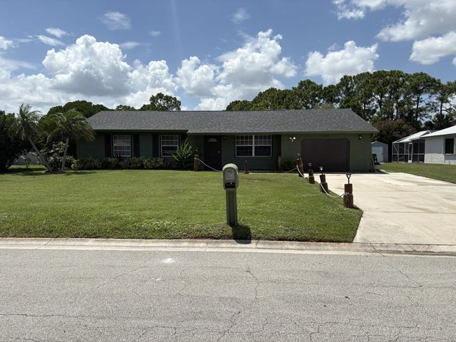 1422 Se Arenson Lane, Port St. Lucie